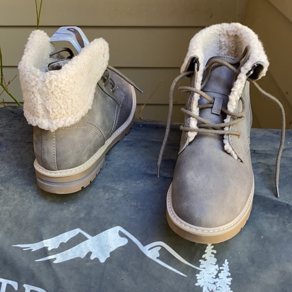 Sonoma brand shoes - Picture 3 of 6